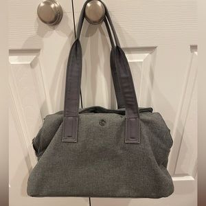 Lululemon go getter bag